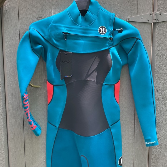 Hurley Wetsuit - Picture 2 of 13
